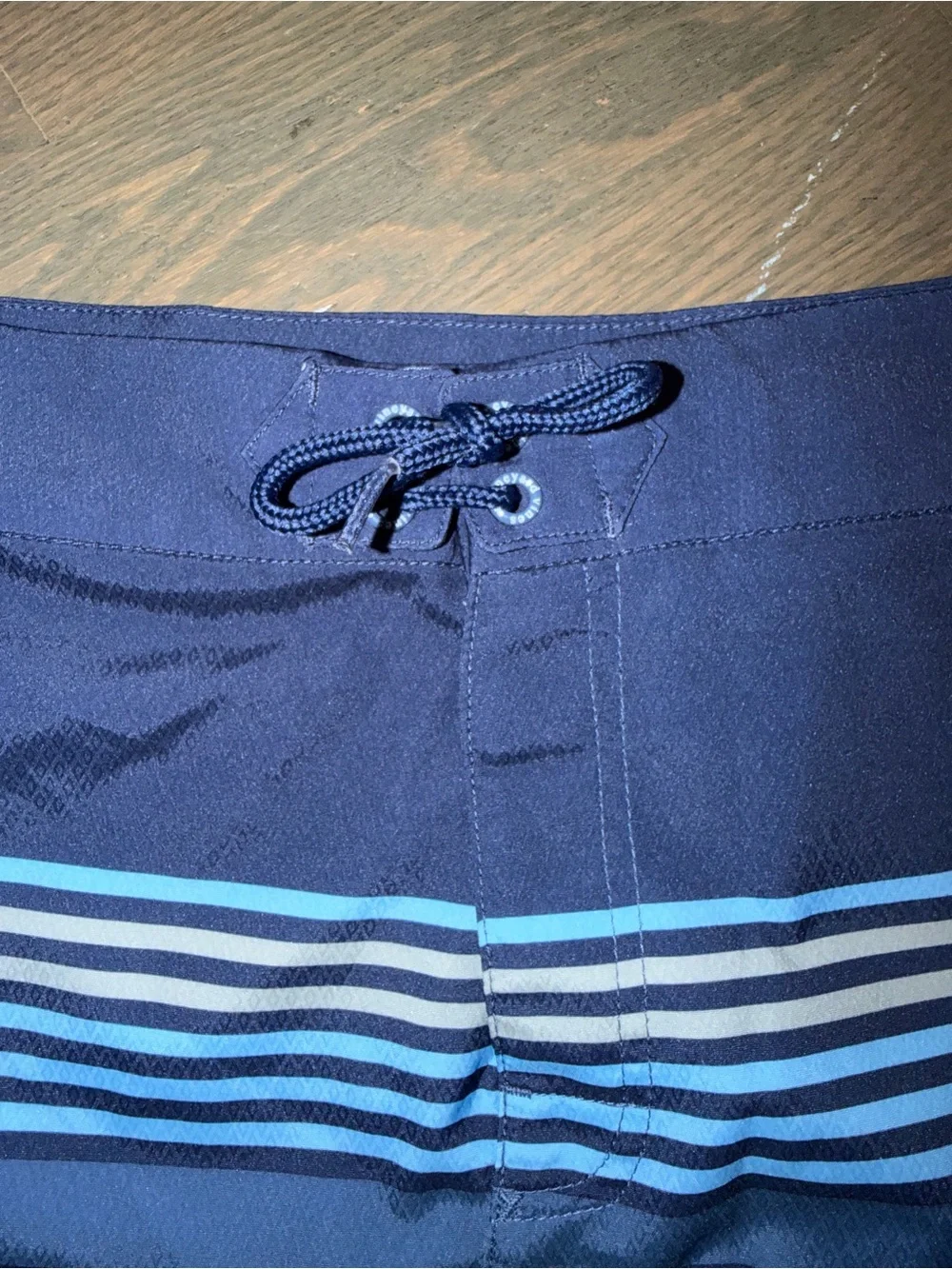 Vineyard Vines Boys XL 18 Blue Striped Board Shorts Swim Trunks Surf Beach